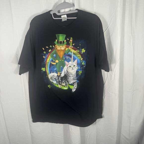 Irish Leprechaun cat‎ tshirt. funny st patrick’s day graphic tee with rainbow - Picture 1 of 5